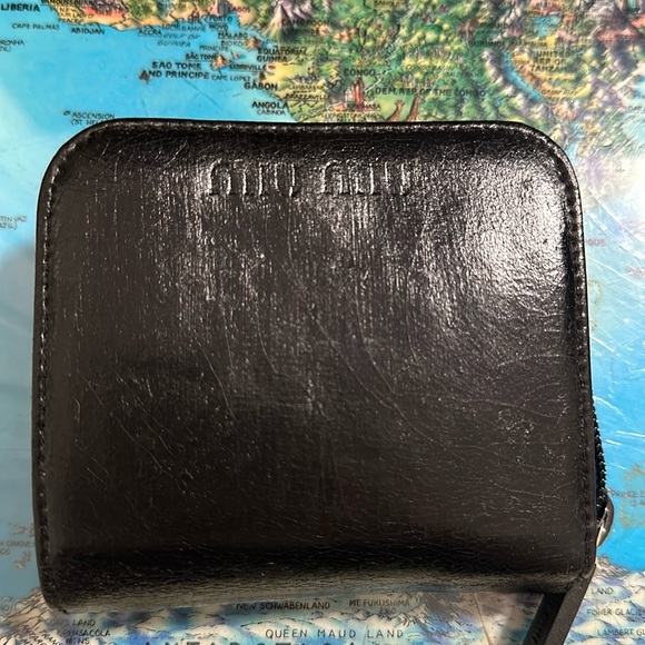 Miu Miu wallet - Picture 1 of 4